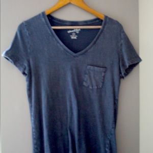 Universal Threads Tee